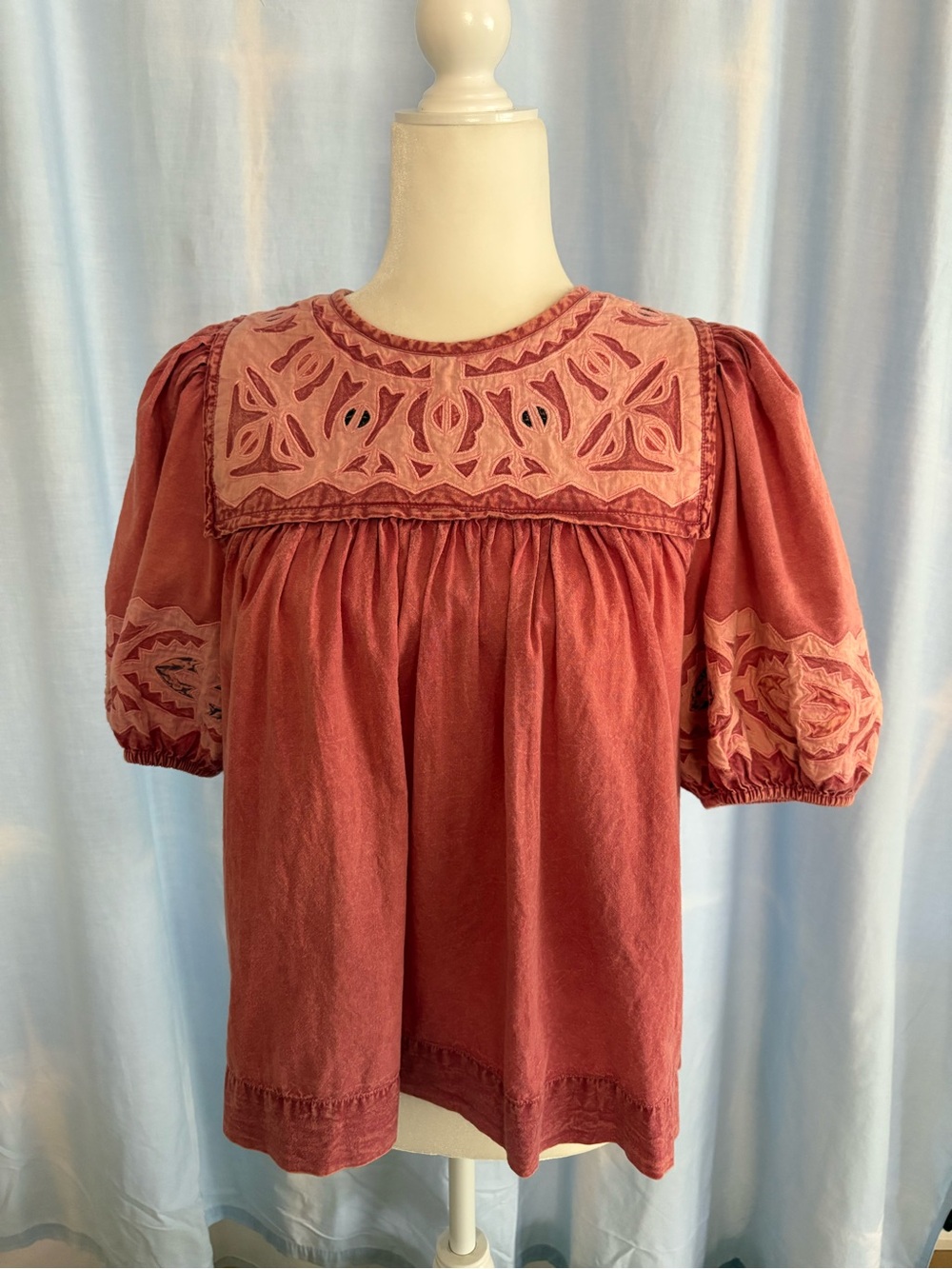 Ulla Johnson Aleida Embroidered Puff Sleeve Top size 8 sun faded rose coral.